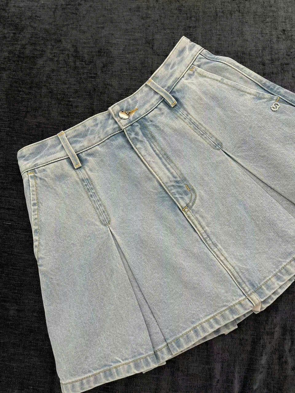  Chân váy ngắn jeans xếp ly 