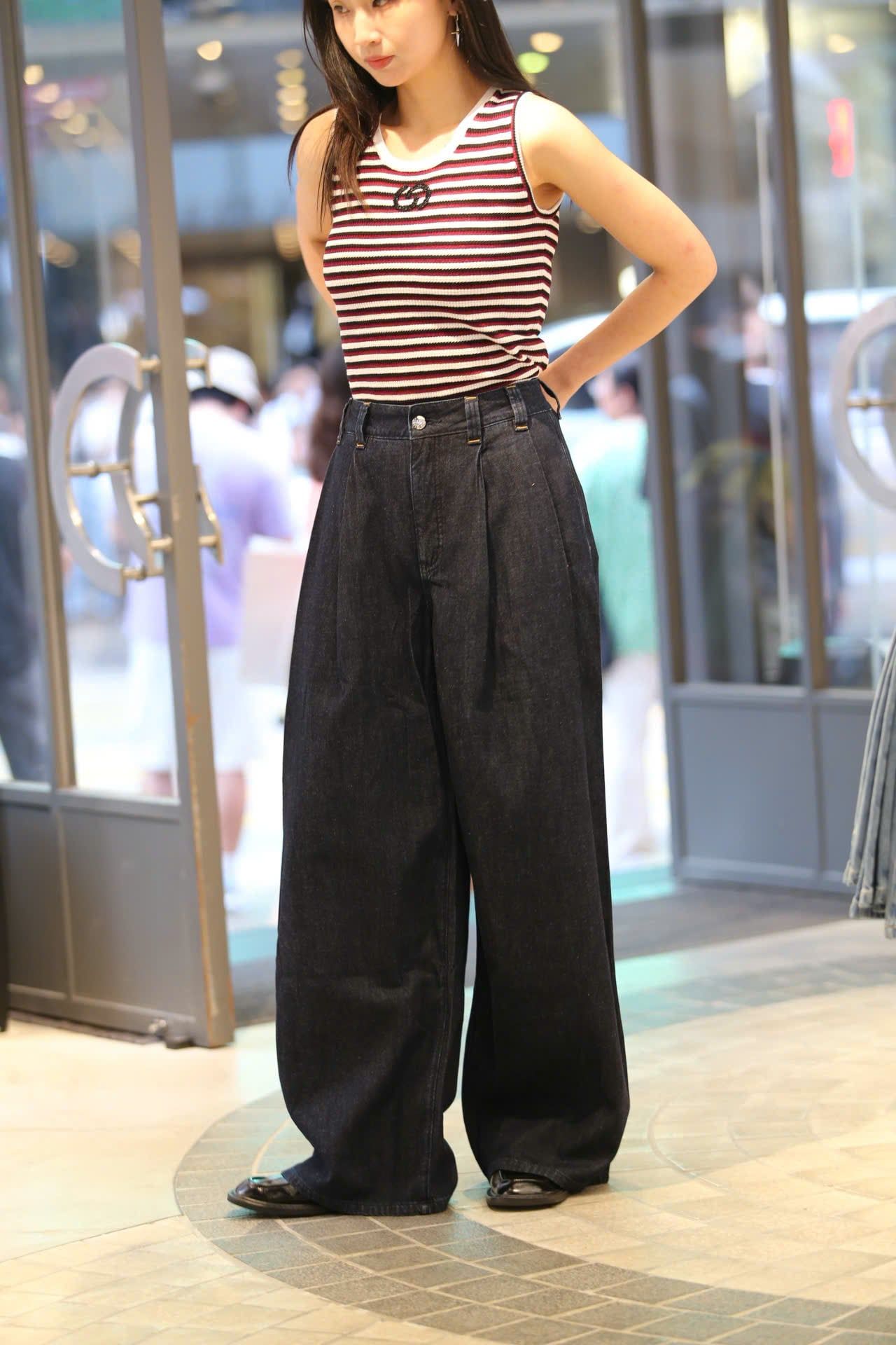  Áo tanktop kẻ đỏ đen 