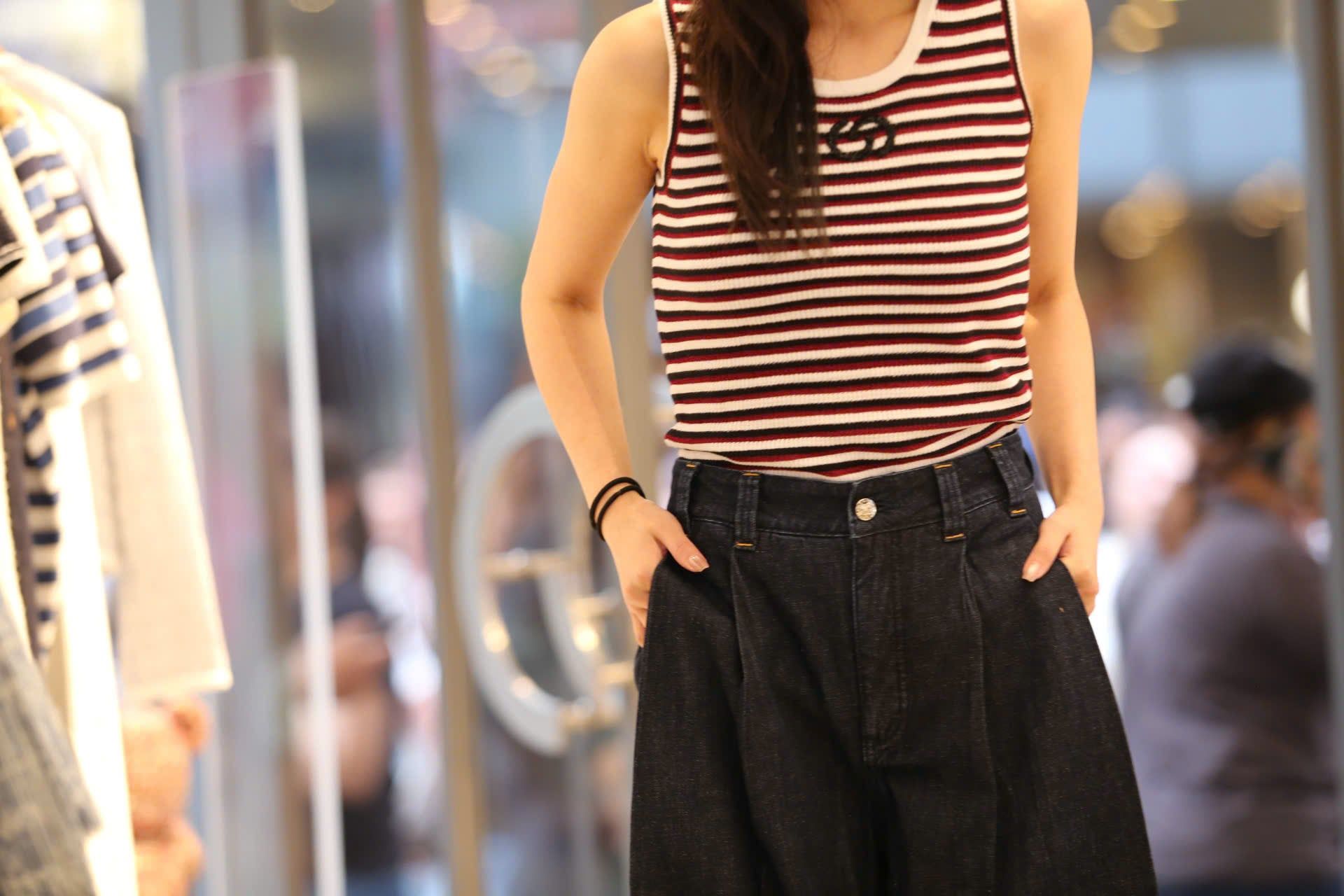  Áo tanktop kẻ đỏ đen 