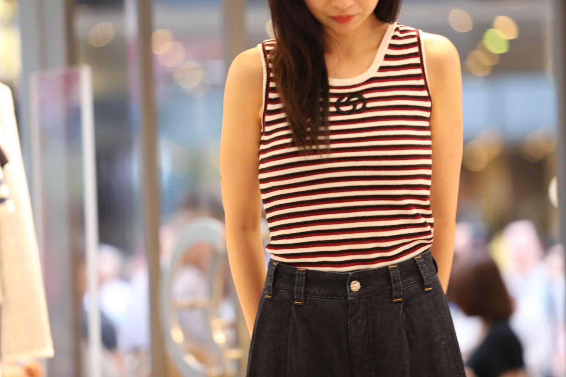  Áo tanktop kẻ đỏ đen 