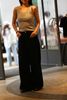  Áo tanktop xám sọc gân, chữ ngực 
