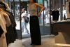  Áo tanktop xám sọc gân, chữ ngực 