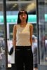  Áo tanktop trắng vải dập nổi hoa 