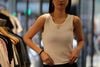  Áo tanktop trắng vải dập nổi hoa 