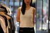  Áo tanktop trắng vải dập nổi hoa 