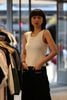  Áo tanktop trắng vải dập nổi hoa 