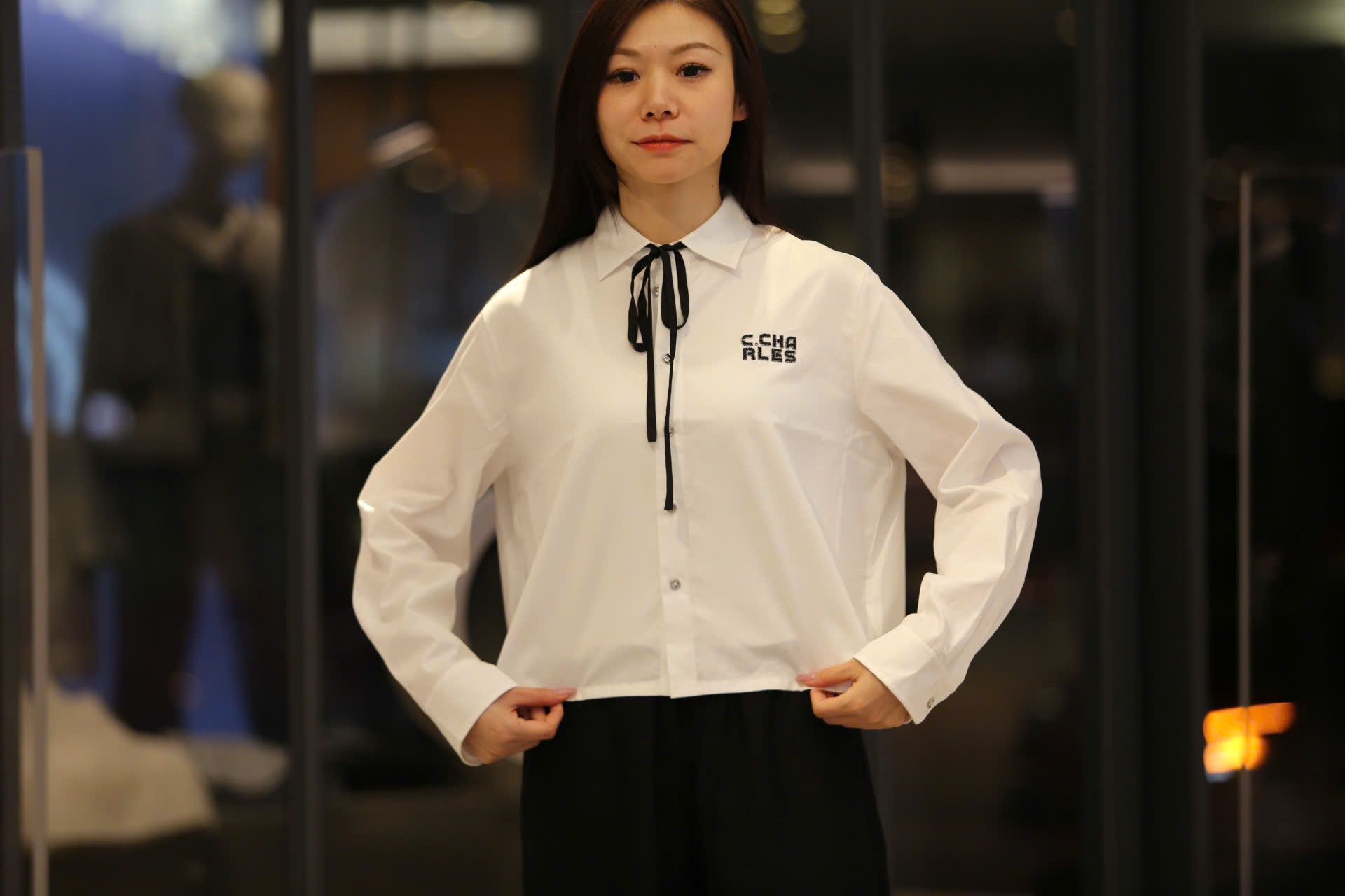  Áo sơ mi trắng kèm dây nơ 