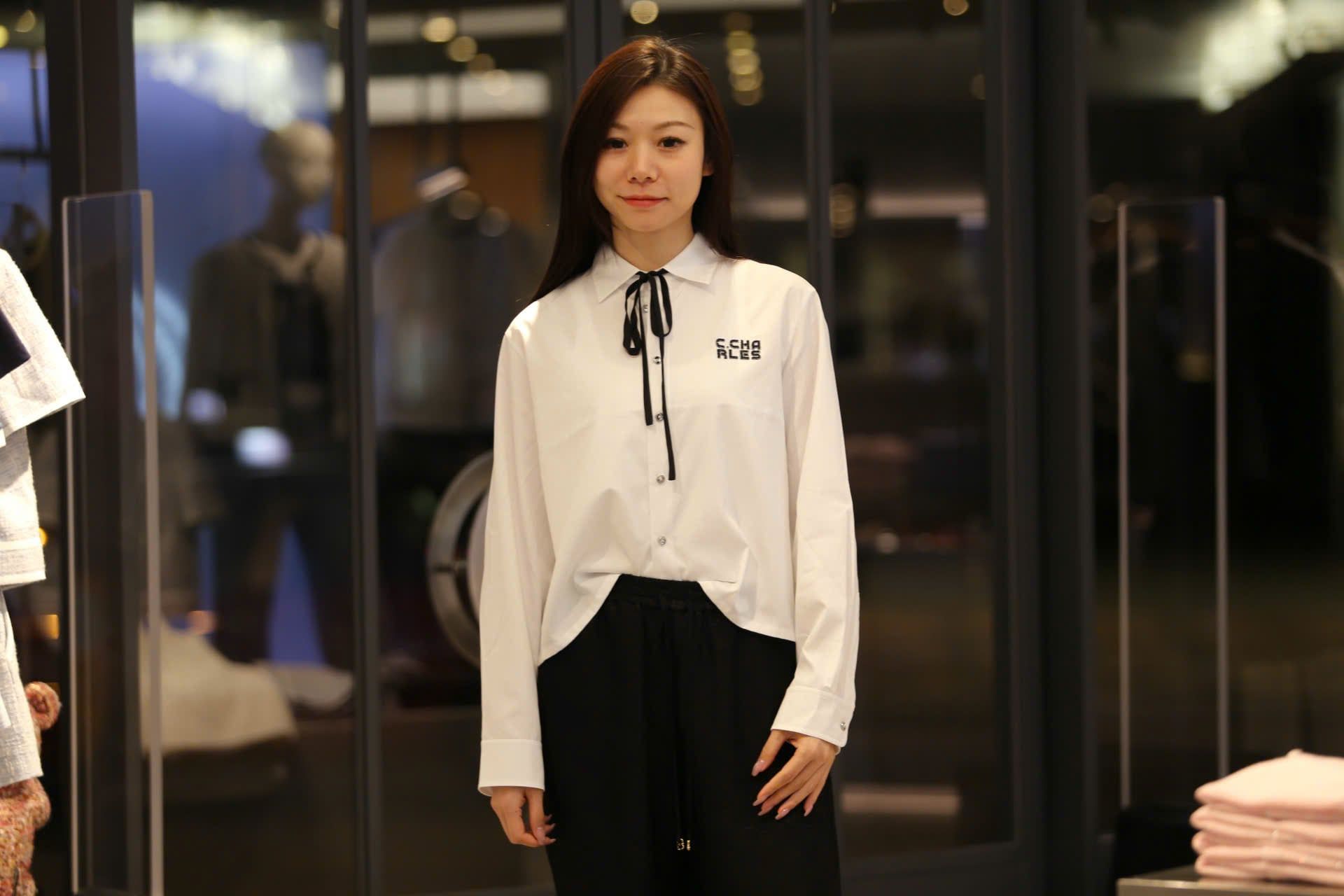  Áo sơ mi trắng kèm dây nơ 