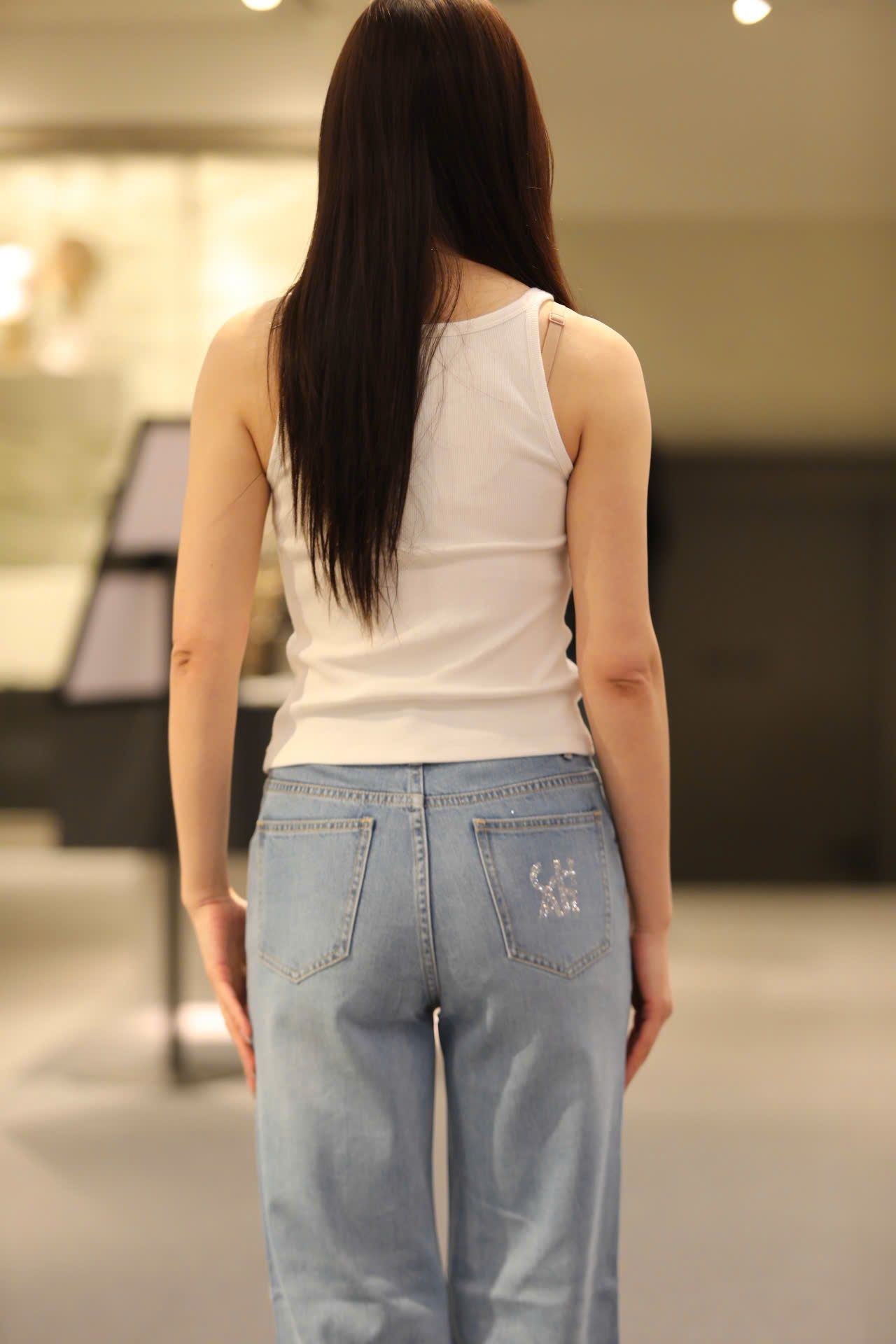  Áo tanktop trắng ngôi sao nhỏ 