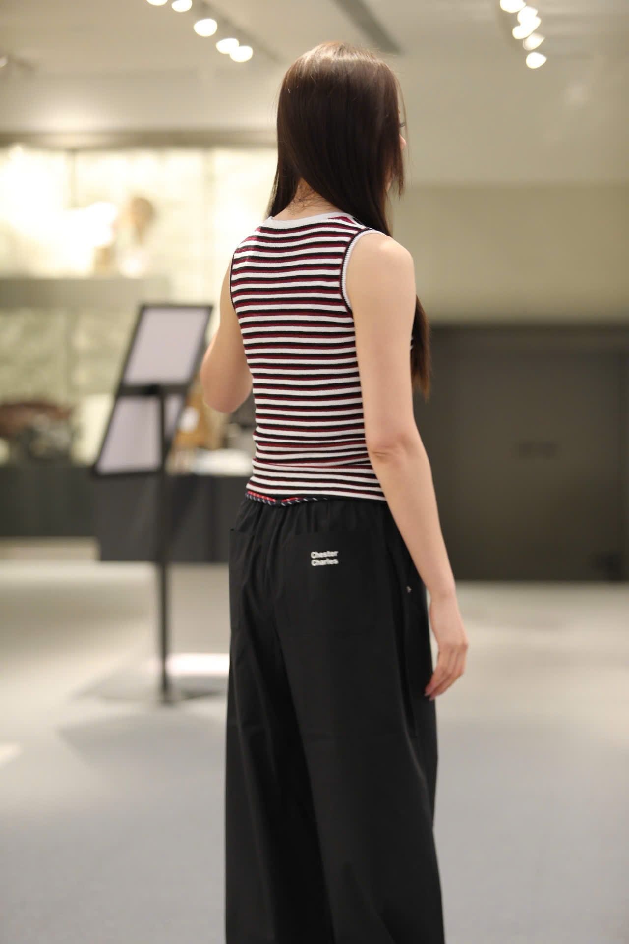  Áo tanktop kẻ đỏ đen 