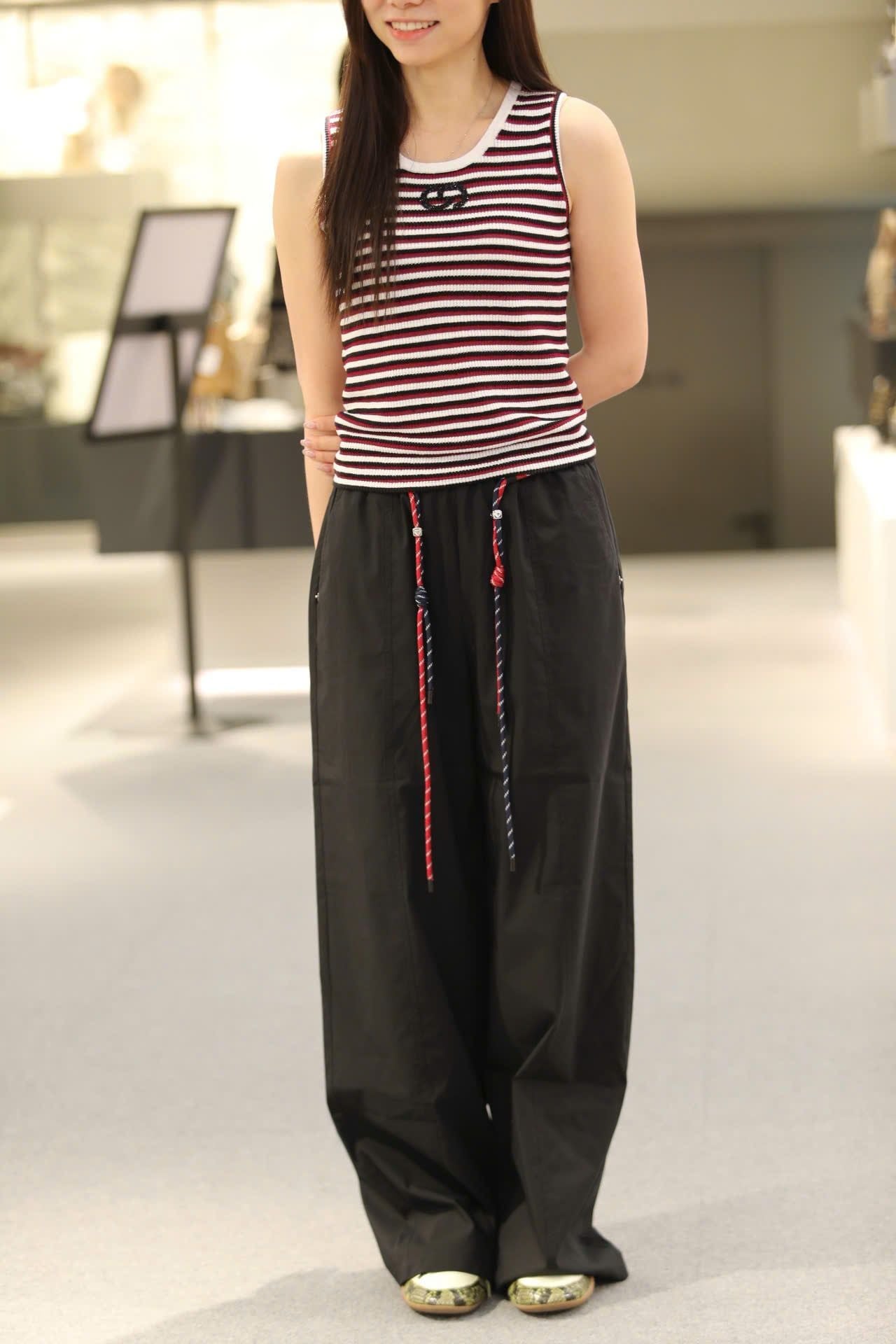  Áo tanktop kẻ đỏ đen 