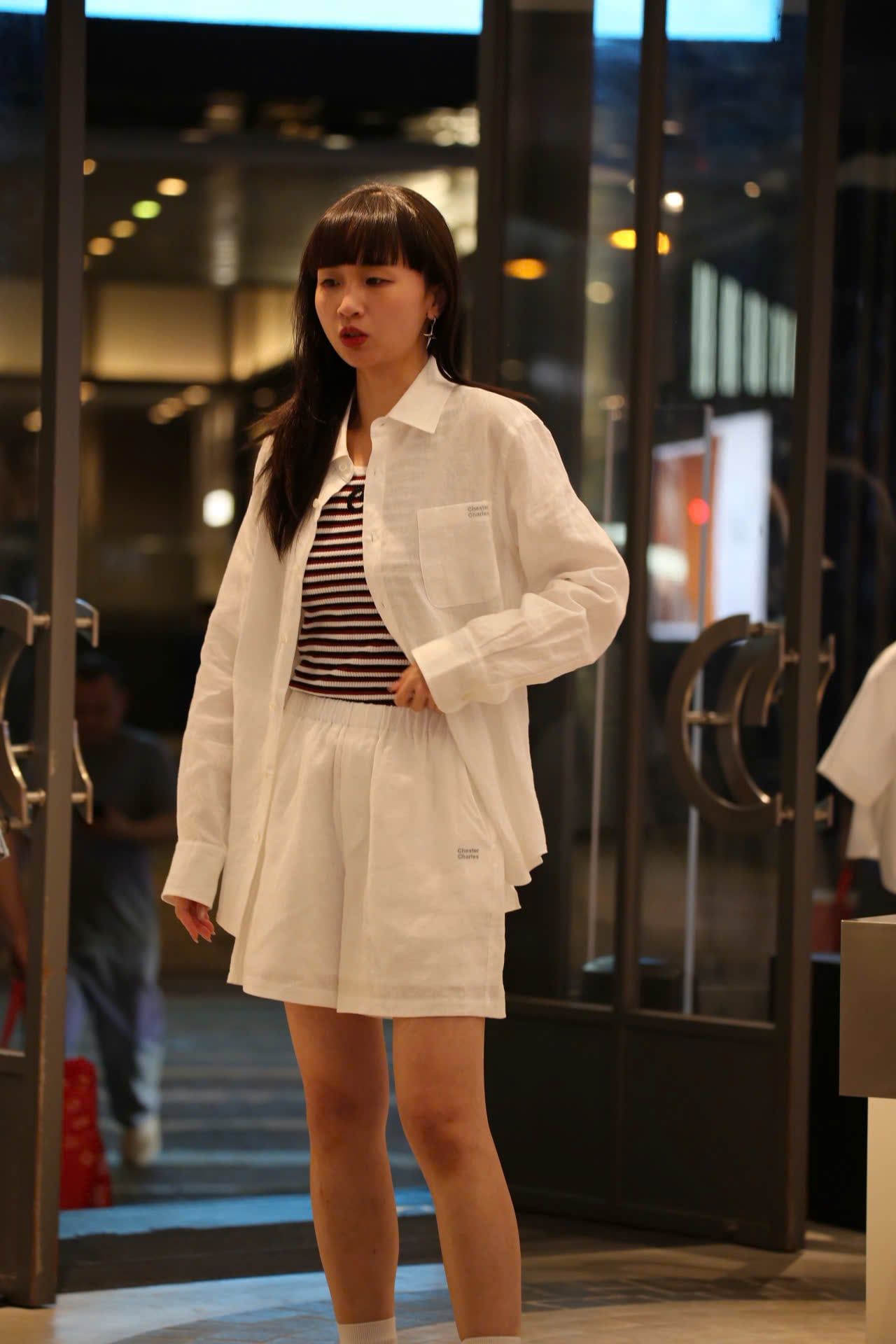  Bộ Áo sơ mi và quần sooc cạp chun trắng túi 1 bên set 