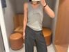  Áo tanktop xám sọc gân, chữ ngực 