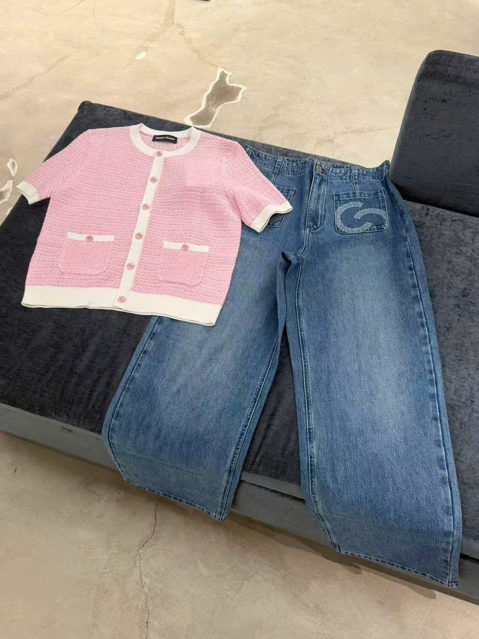  Áo CDG hồng ngắn tay viền trắng 