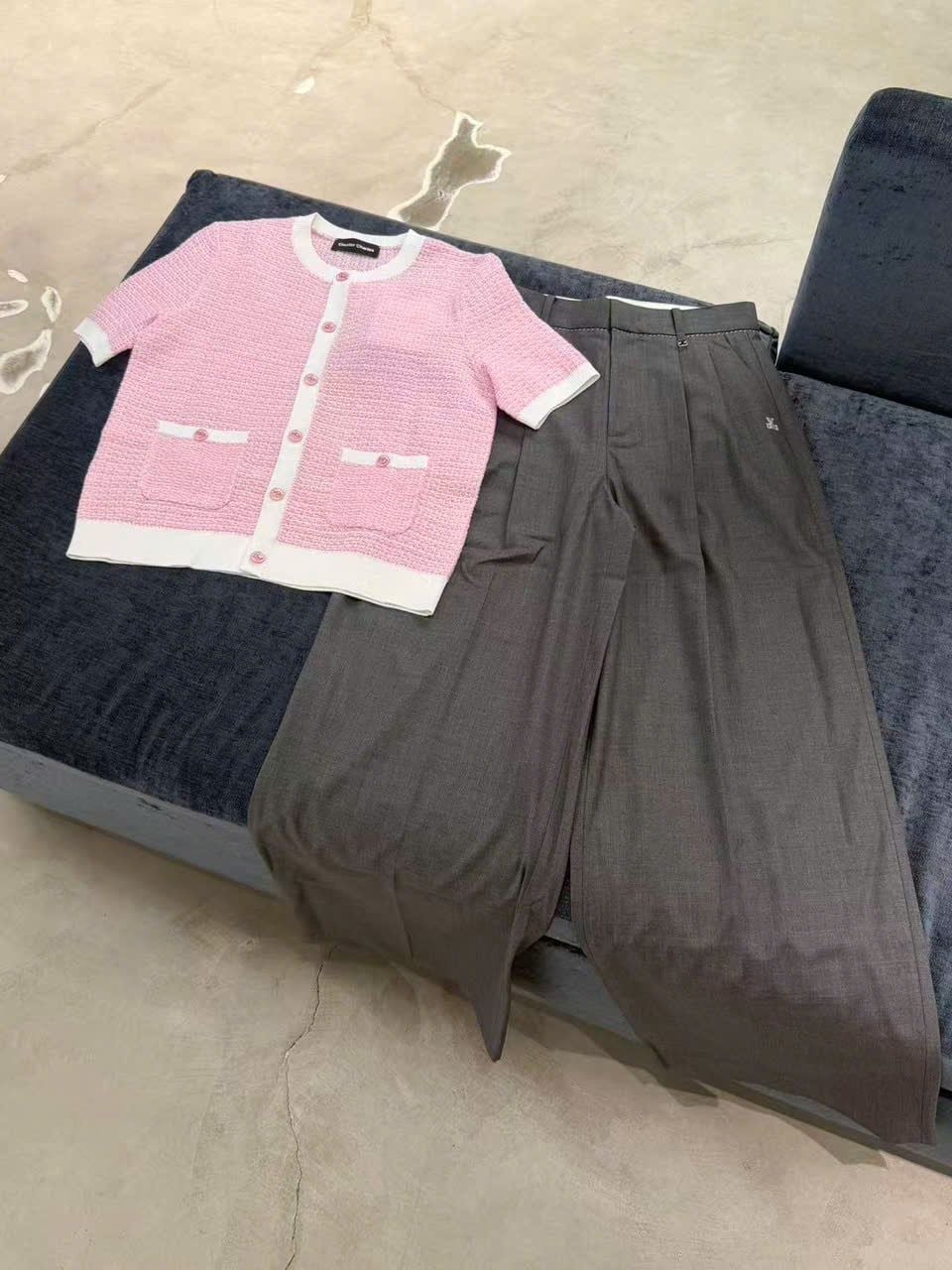  Áo CDG hồng ngắn tay viền trắng 