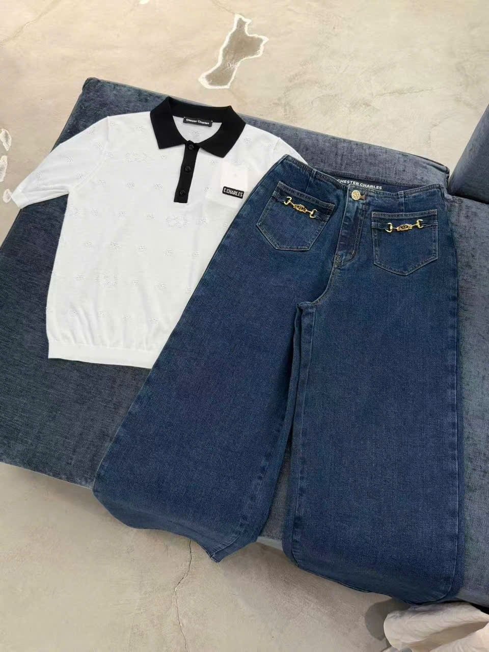  Áo Polo Trắng ngắn tay, cổ đen , Logo chữ ngực 