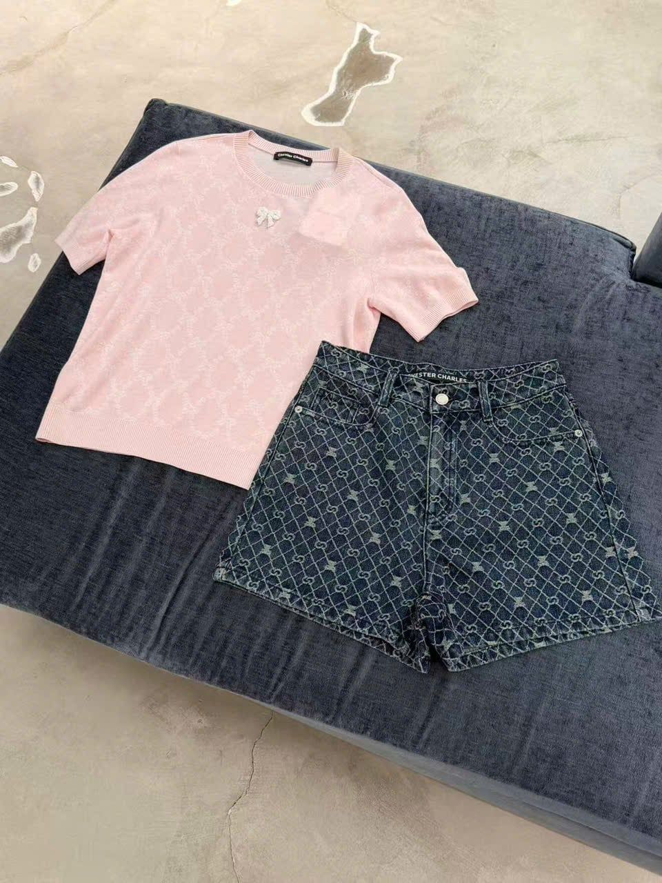  Quần sóc  Jean xanh full logo gấu 