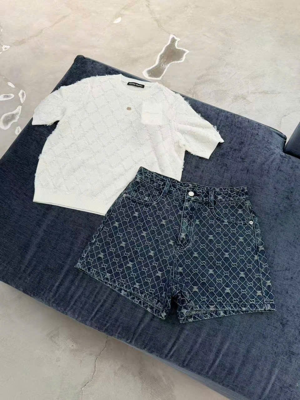 Quần sóc  Jean xanh full logo gấu 