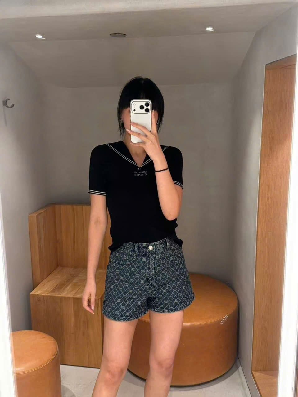  Áo đen thủy thủ kẻ trắng 