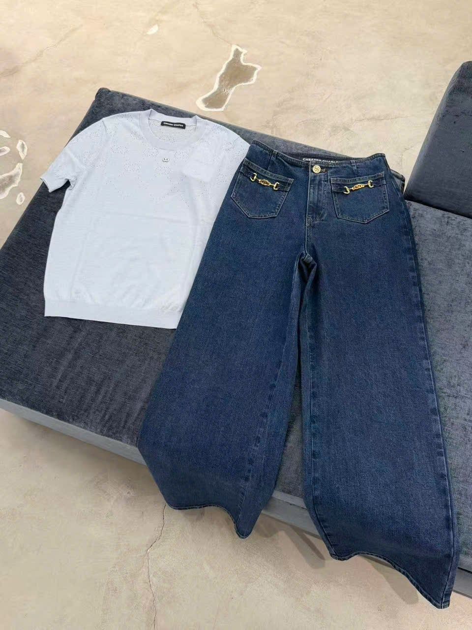  Áo ngắn tay xanh nhạt dệt kim Logo 