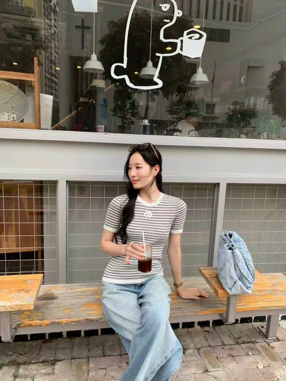  Áo kẻ Zích Zắc trắng đen 