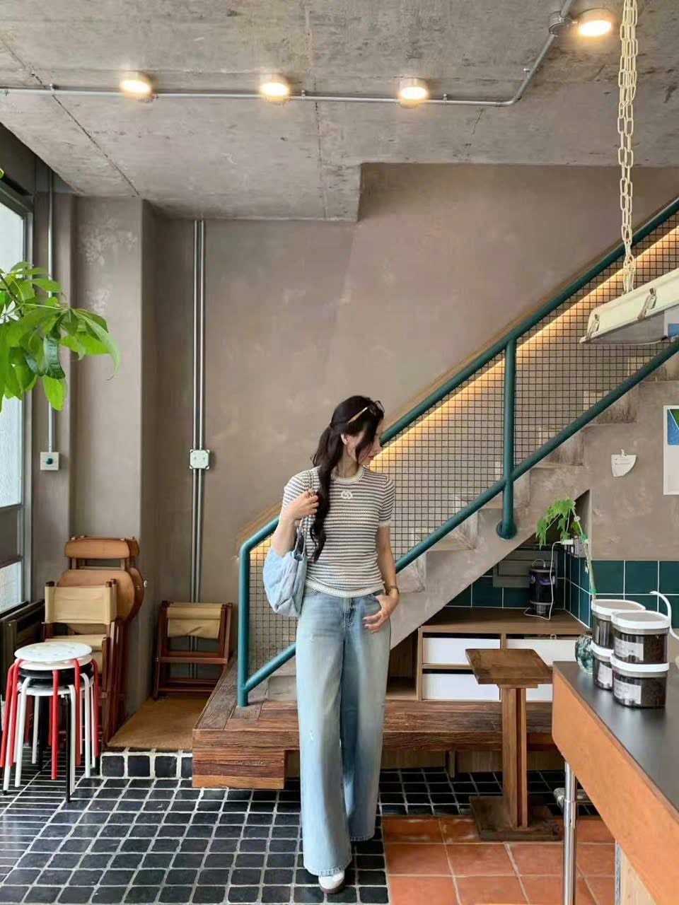  Áo kẻ Zích Zắc trắng đen 