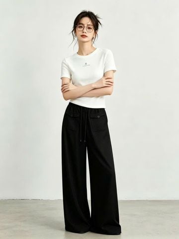  Áo thun gân trắng cộc tay, gấu trên chữ đính đá 