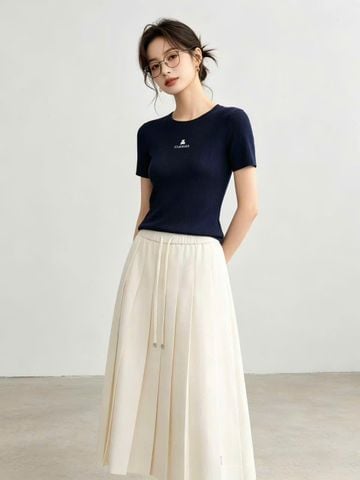  Áo thun gân cộc tay màu xanh navy, gấu trắng chữ đính đá 