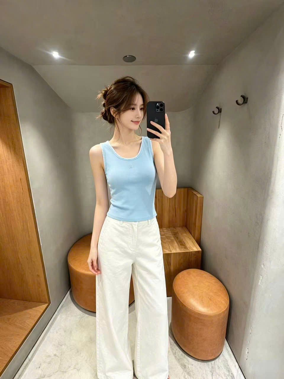  Áo tanktop gân xanh pastel thêu gấu 