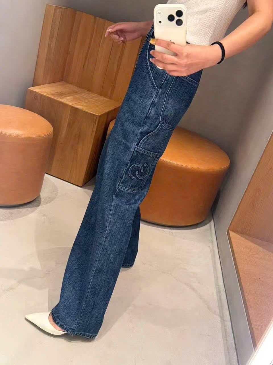  Quần Jeans ống suông xanh denim túi chéo 