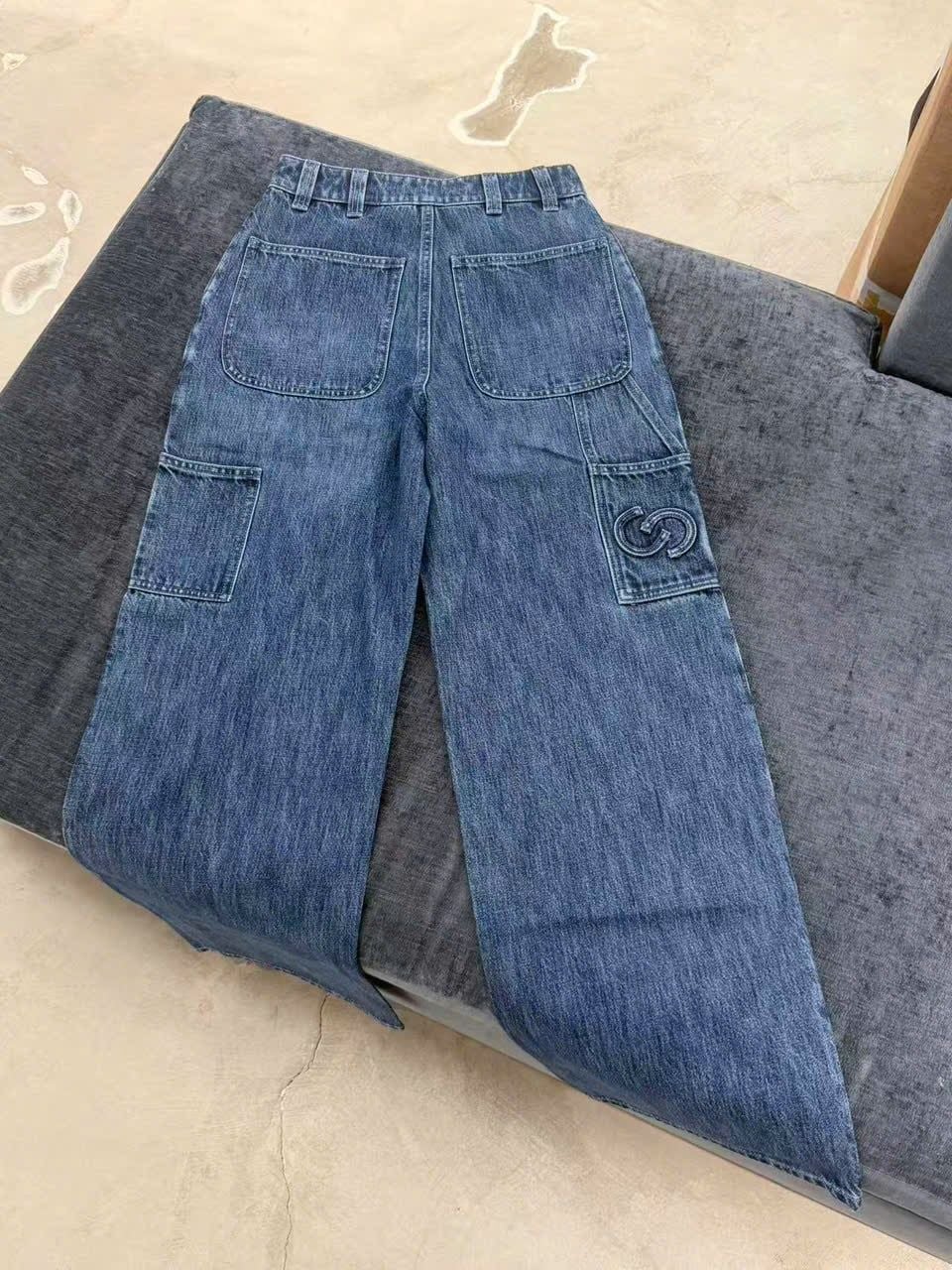  Quần Jeans ống suông xanh denim túi chéo 