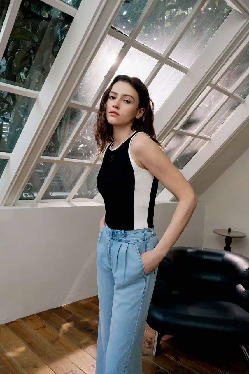  Áo tanktop Đen viền trắng đính sao 