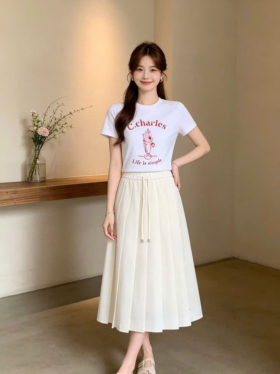  Áo T-shirt Trắng in hình ly kem chữ đỏ 