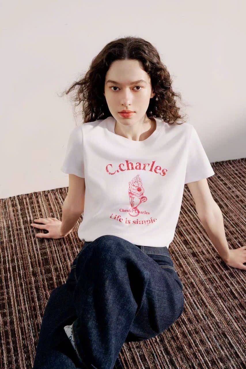  Áo T-shirt Trắng in hình ly kem chữ đỏ 