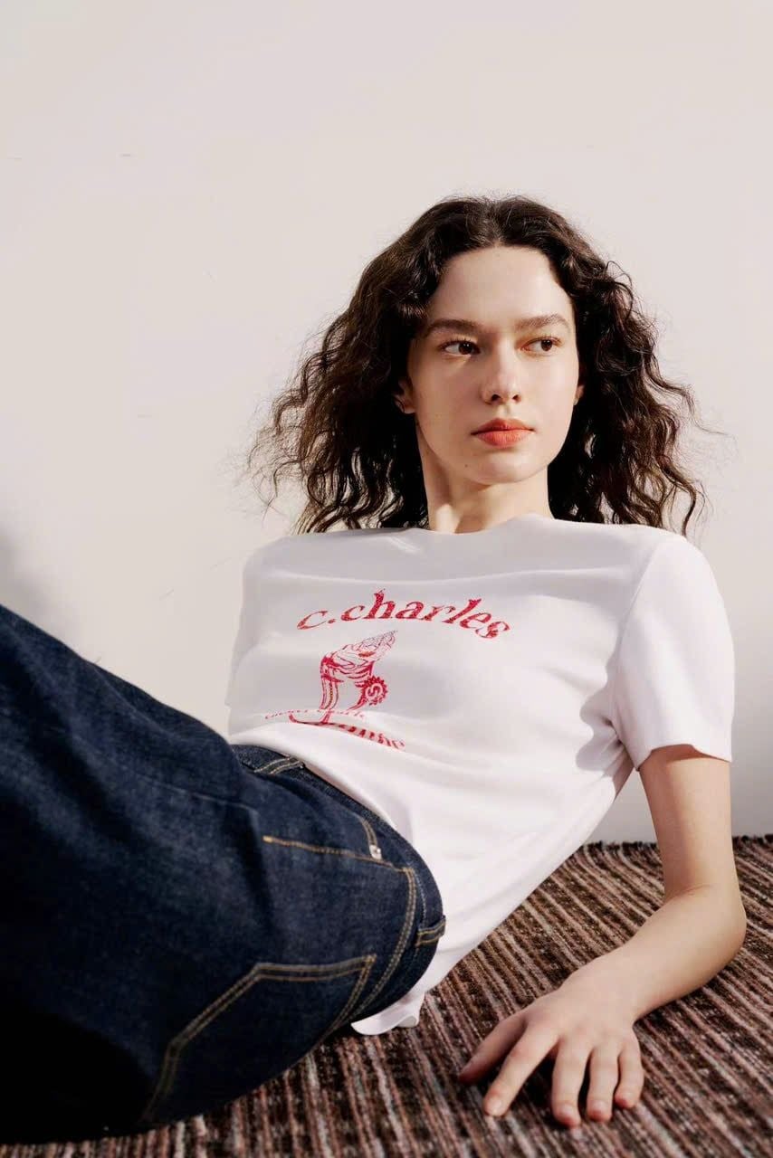  Áo T-shirt Trắng in hình ly kem chữ đỏ 