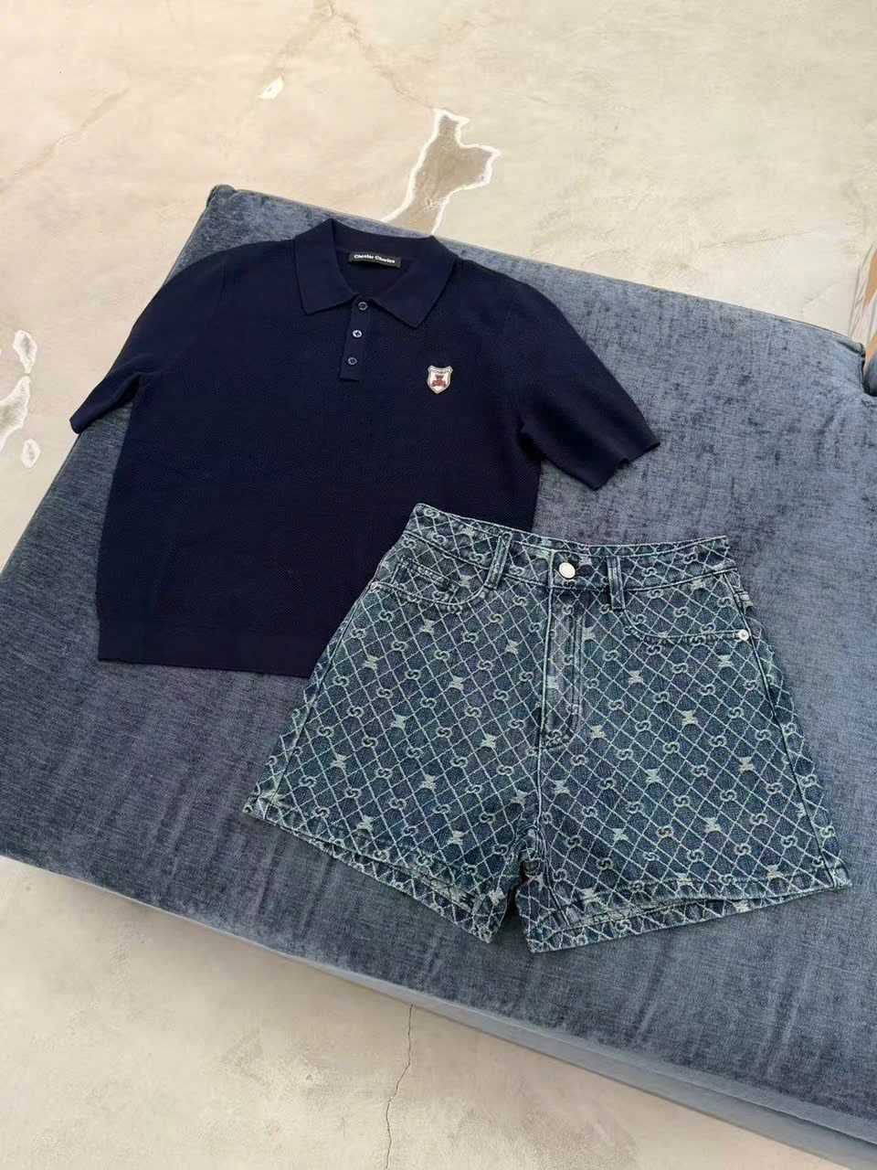  Áo polo xanh navy logo huy hiệu 