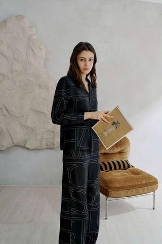  Quần lụa dài Đen kẻ trắng 