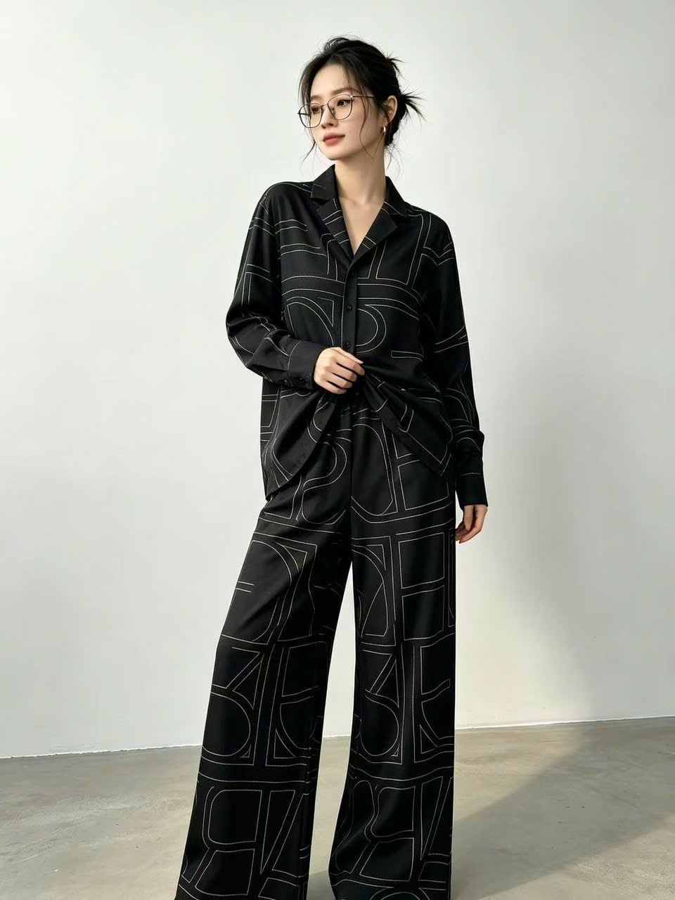  Áo sơ mi lụa Đen kẻ trắng 