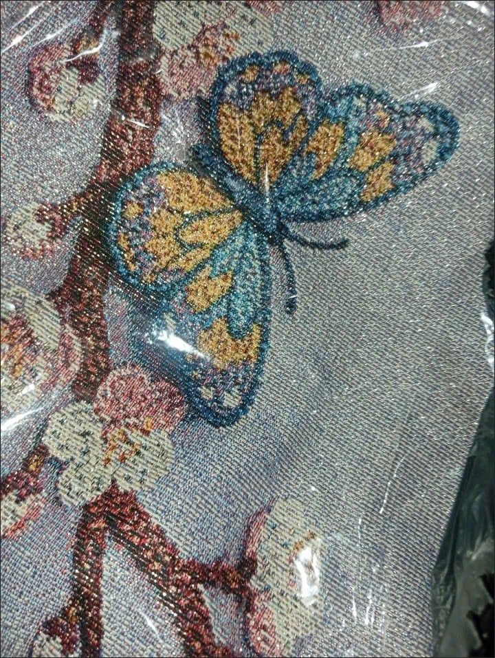  Túi Tote Canvas Với Họa Tiết Thêu Nổi 