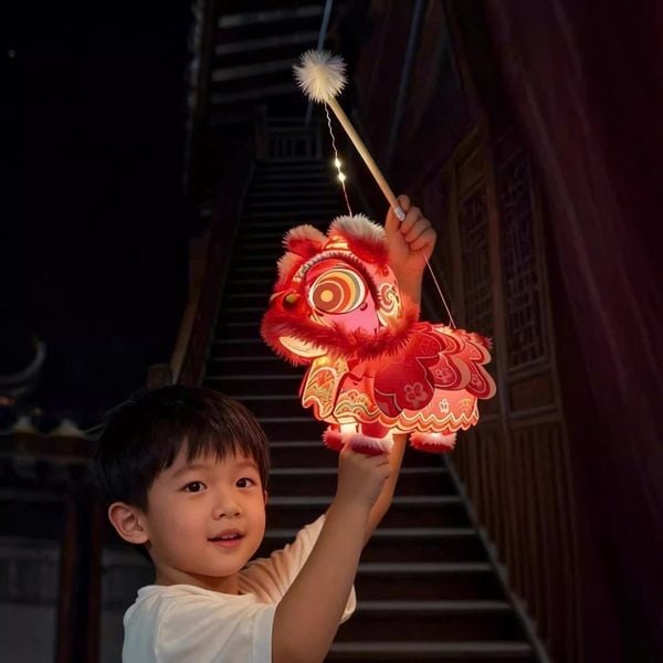  Đèn Lồng Hình Đầu Lân 