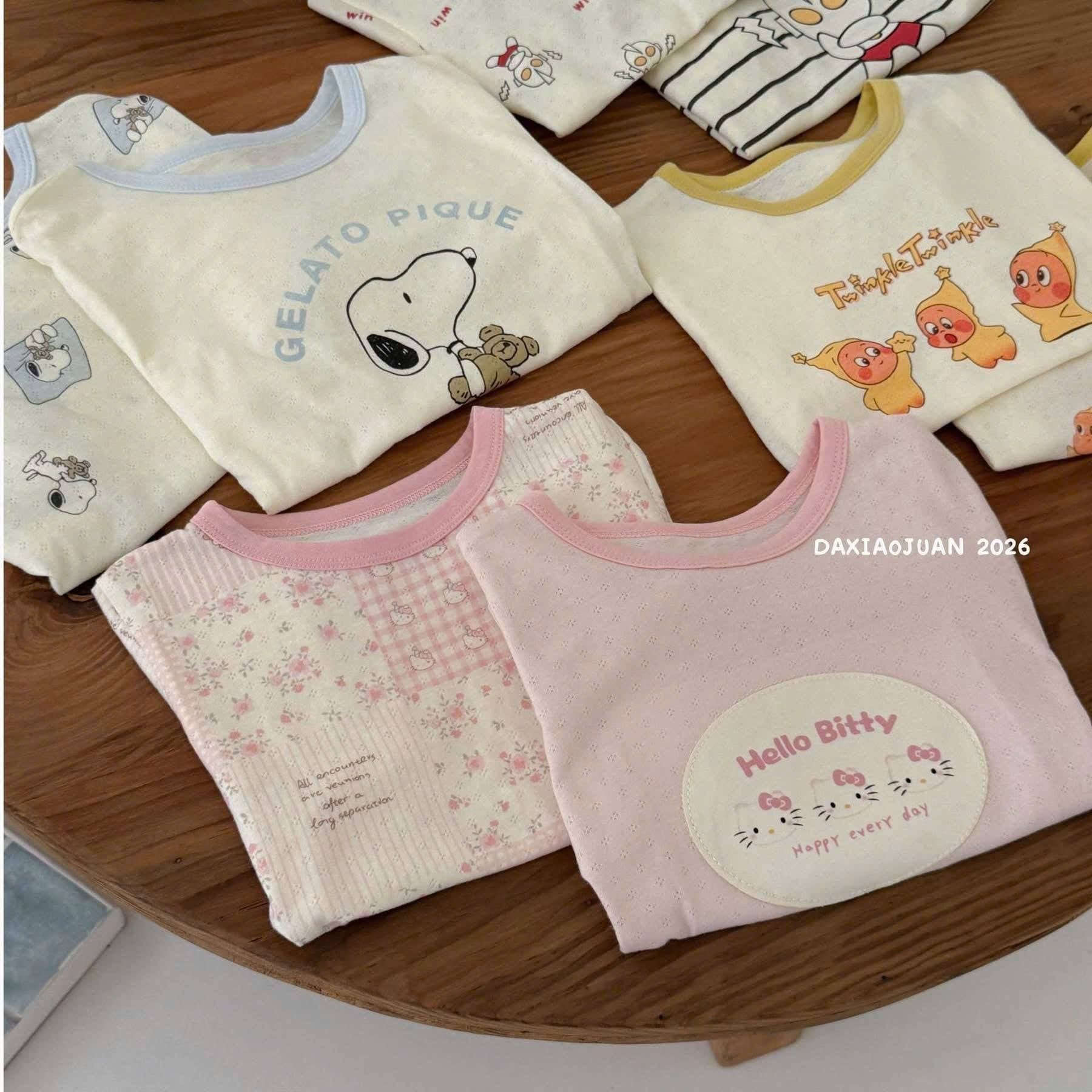 Áo Thun Hello Kitty và Snoopy 