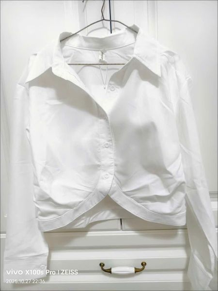  Áo Sơ Mi Croptop Cách Điệu 