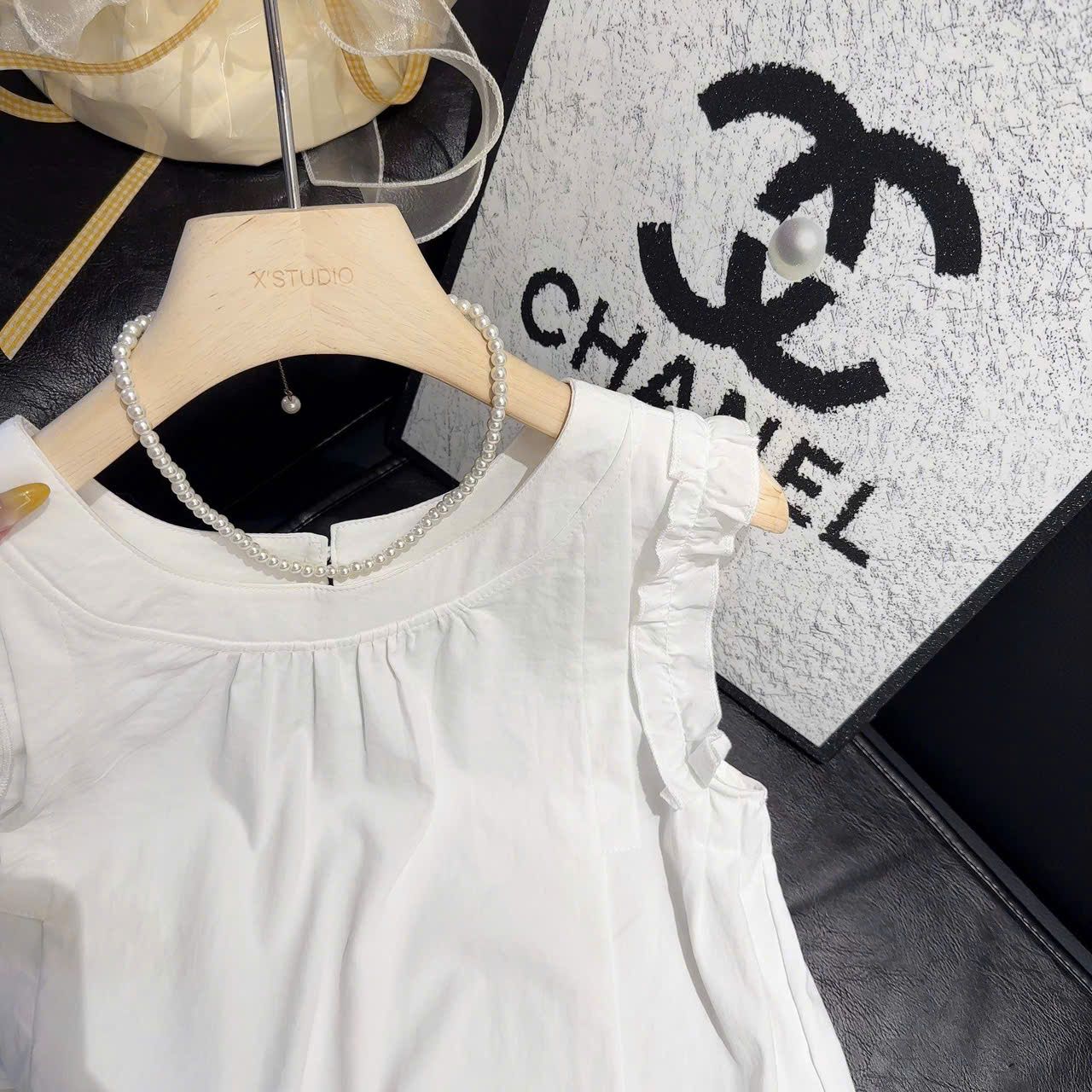  Áo Sơ Mi Kiểu Cổ Trễ Vai Có Bèo 