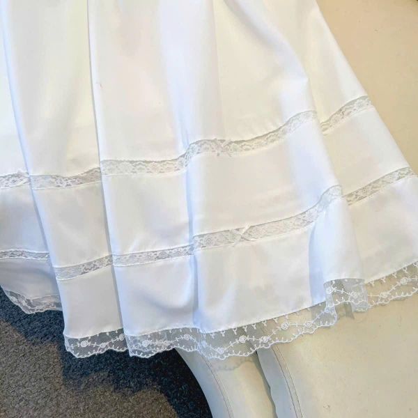  Chân Váy Dài Viền Ren Xinh Xắn 