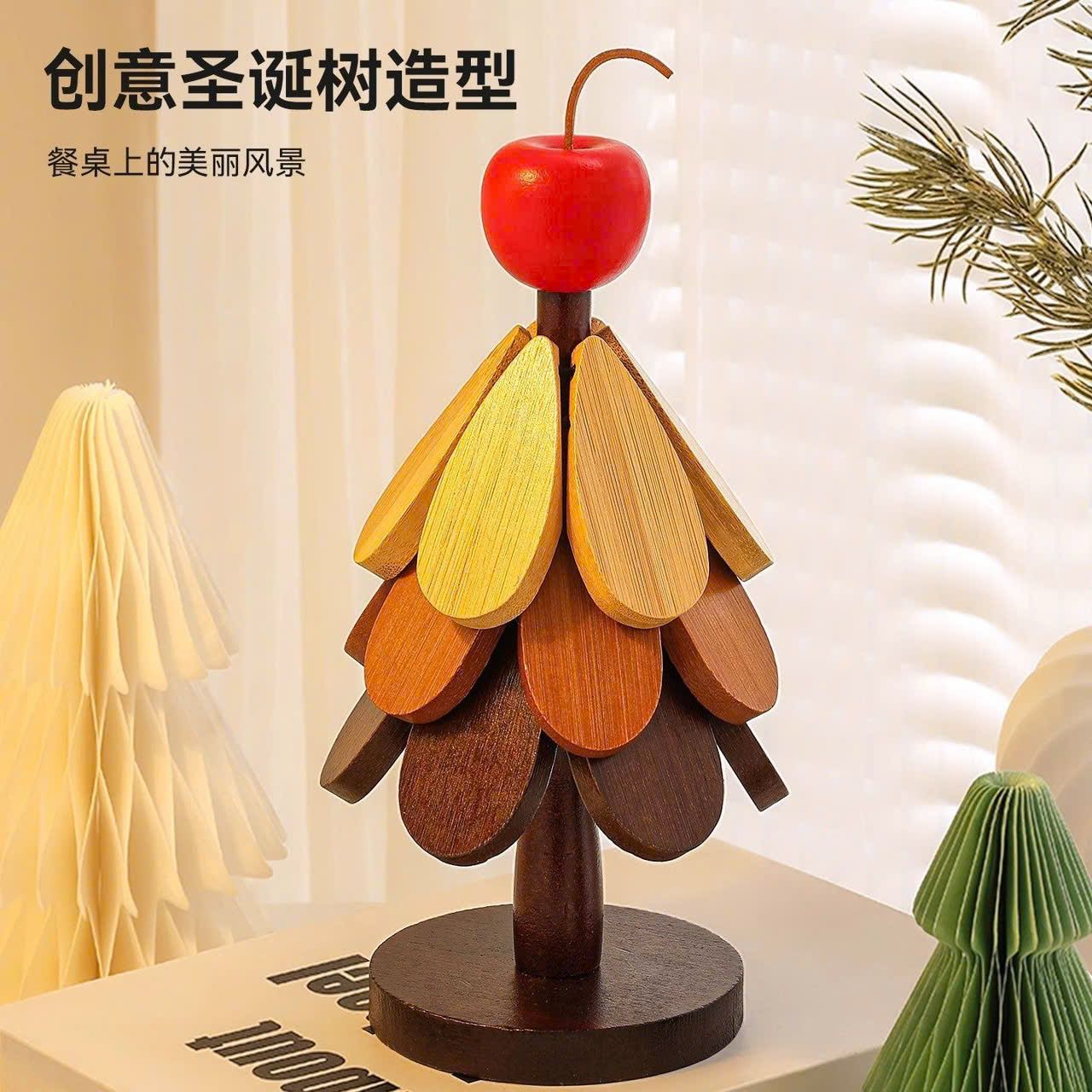  Đế Lót Ly Hình Cây Thông Sáng Tạo 