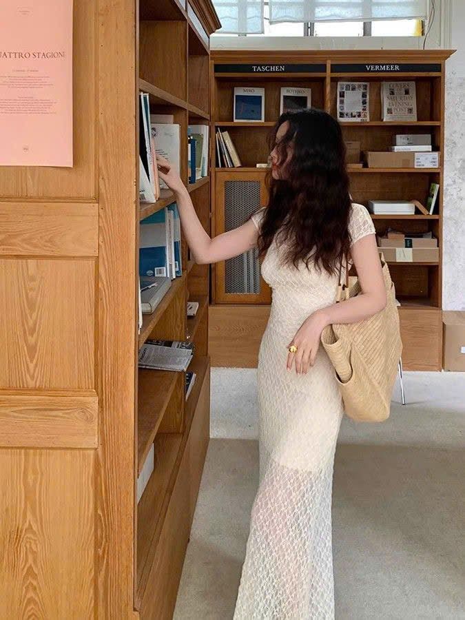  Váy Lưới Trắng Ôm Body Dáng Dài 