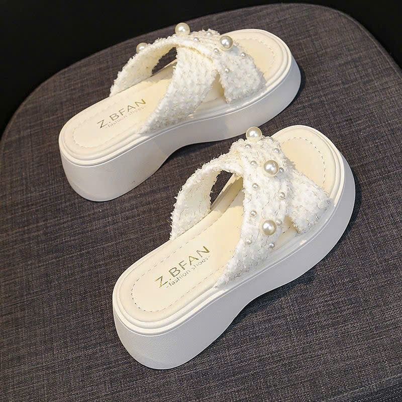  Dép Quai Ngang Đế Dày Đính Ngọc Trai 