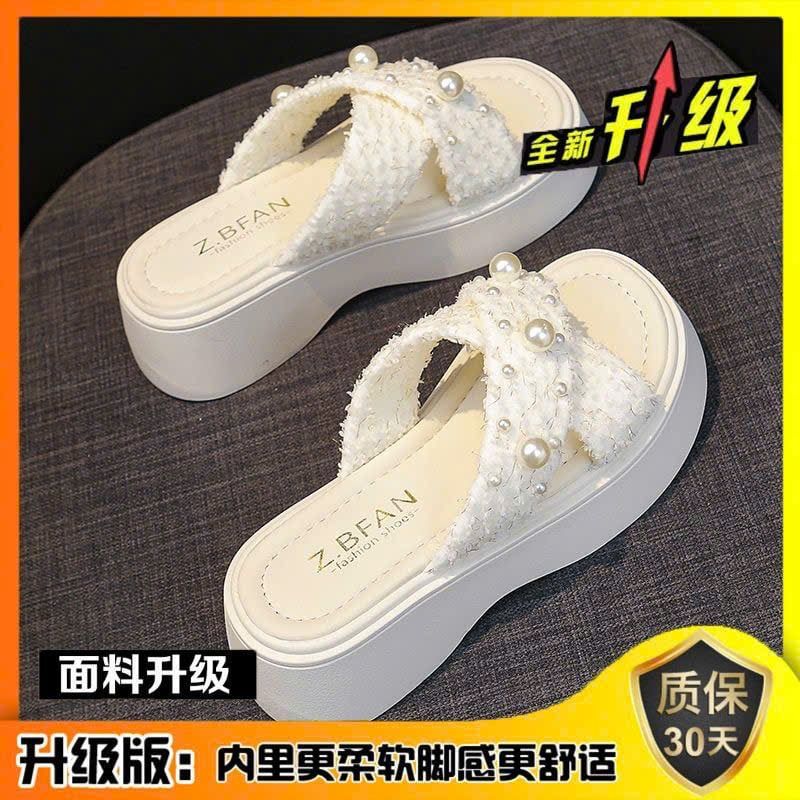  Dép Quai Ngang Đế Dày Đính Ngọc Trai 