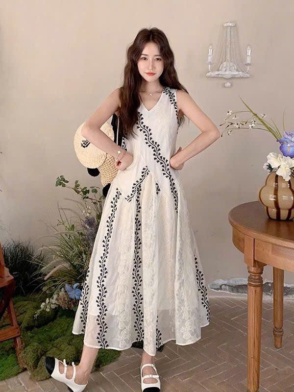  Đầm Liền Thân Tay Ngắn In Hoa Phối Ren 