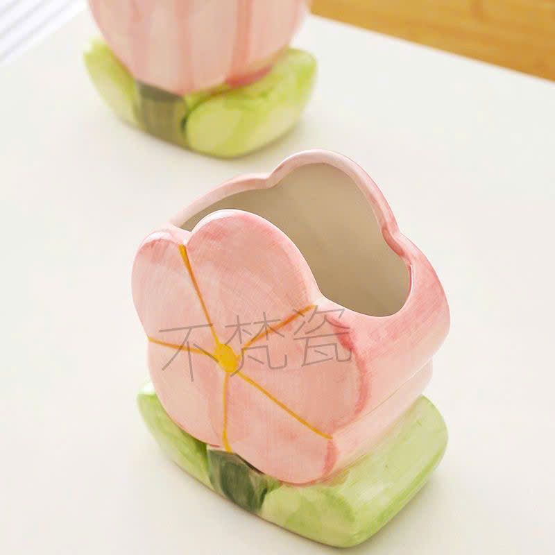  Lọ Bút Gốm Hoa Tulip Dễ Thương 